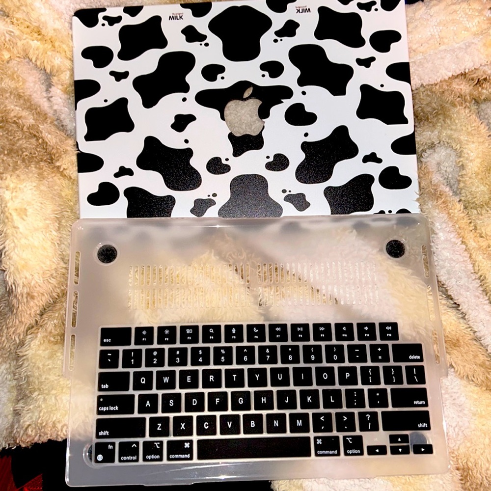 Cow print MacBook case. Brand new.